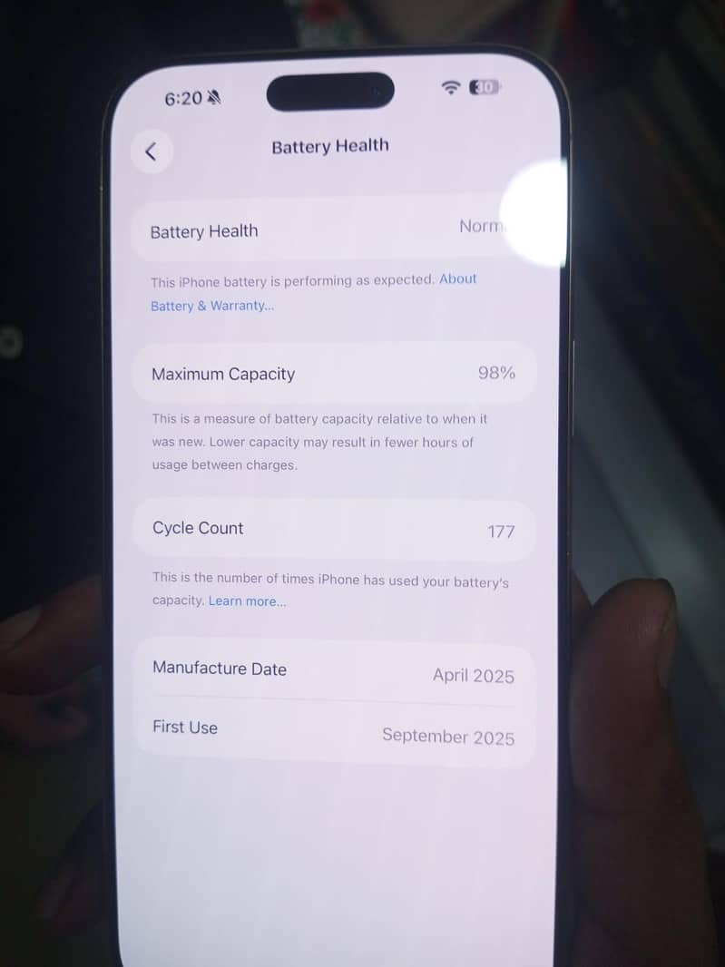 Apple iPhone 16 Pro Max 2