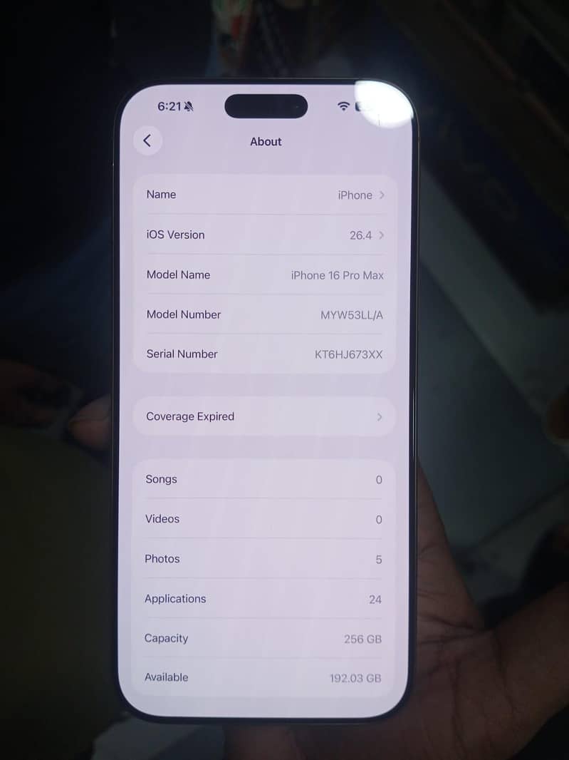 Apple iPhone 16 Pro Max 4
