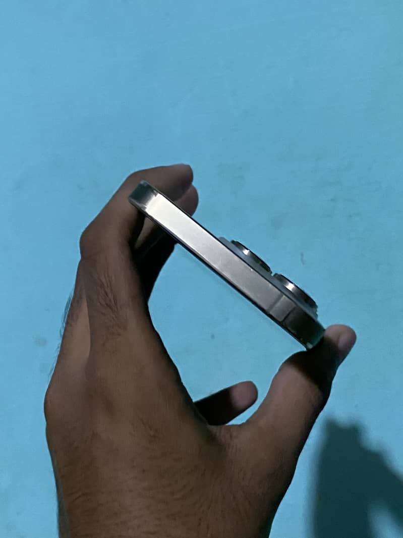 Apple iPhone 14 Pro 3