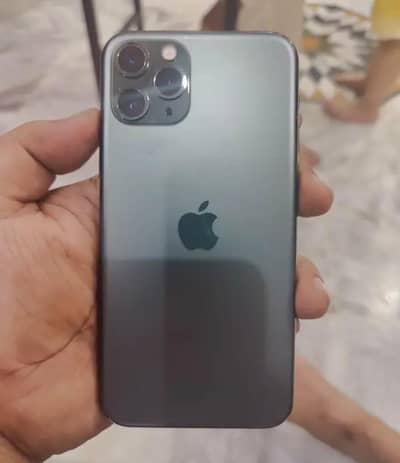 11 pro non pta physical dual SIM full time sim available 10/10 64 gb