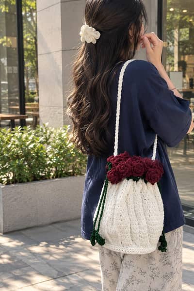 new crochet bouquet bag