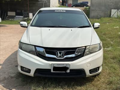 Honda City IVTEC 2017 0,3,1,1,8,8,6,7,2,2,8