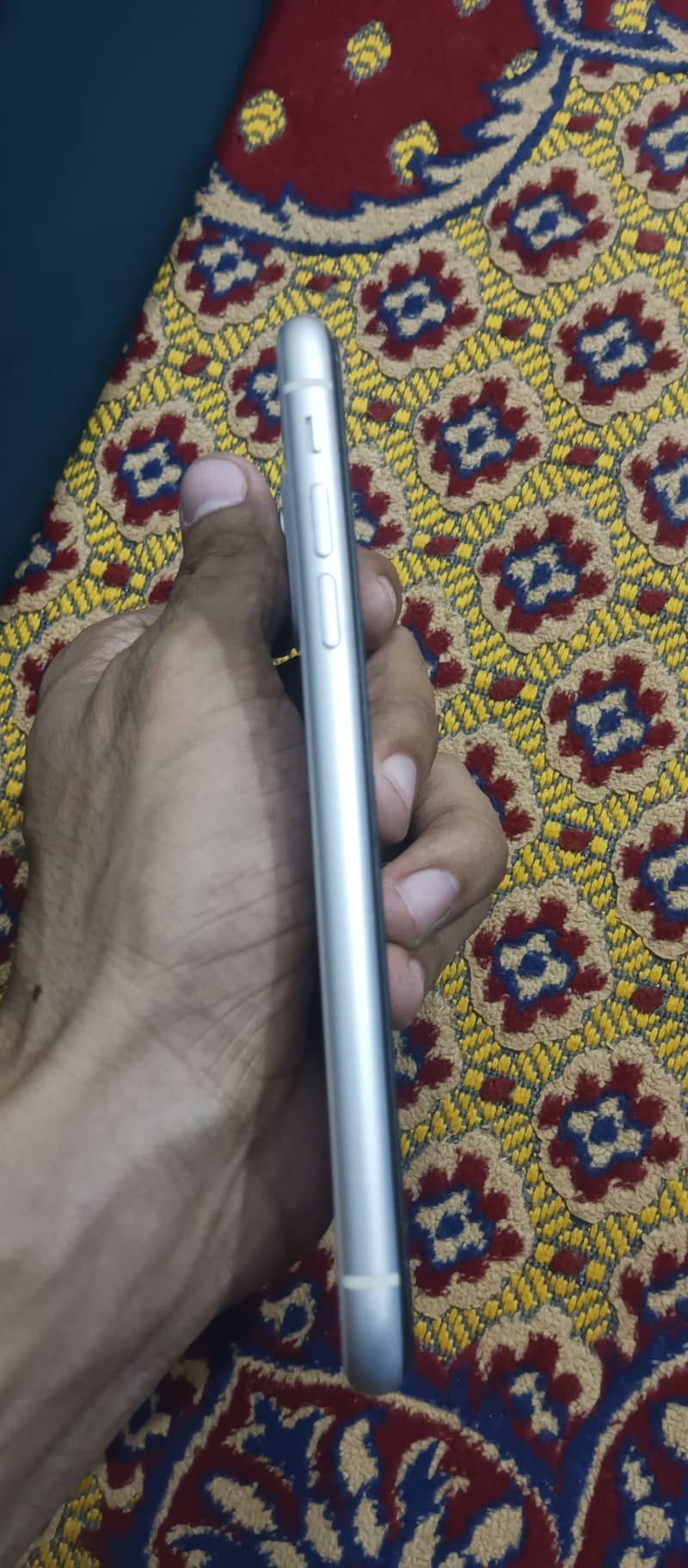 Apple iPhone 11 3