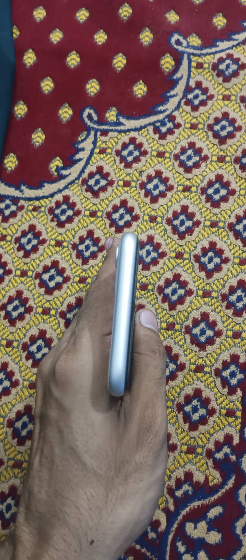 Apple iPhone 11 4