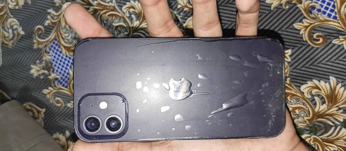 Apple iPhone 12 3