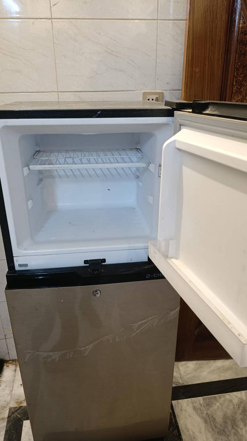 Dawlance Refrigerator 2
