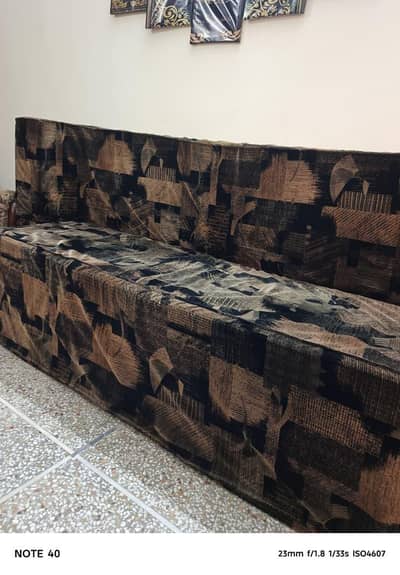 Sofa.