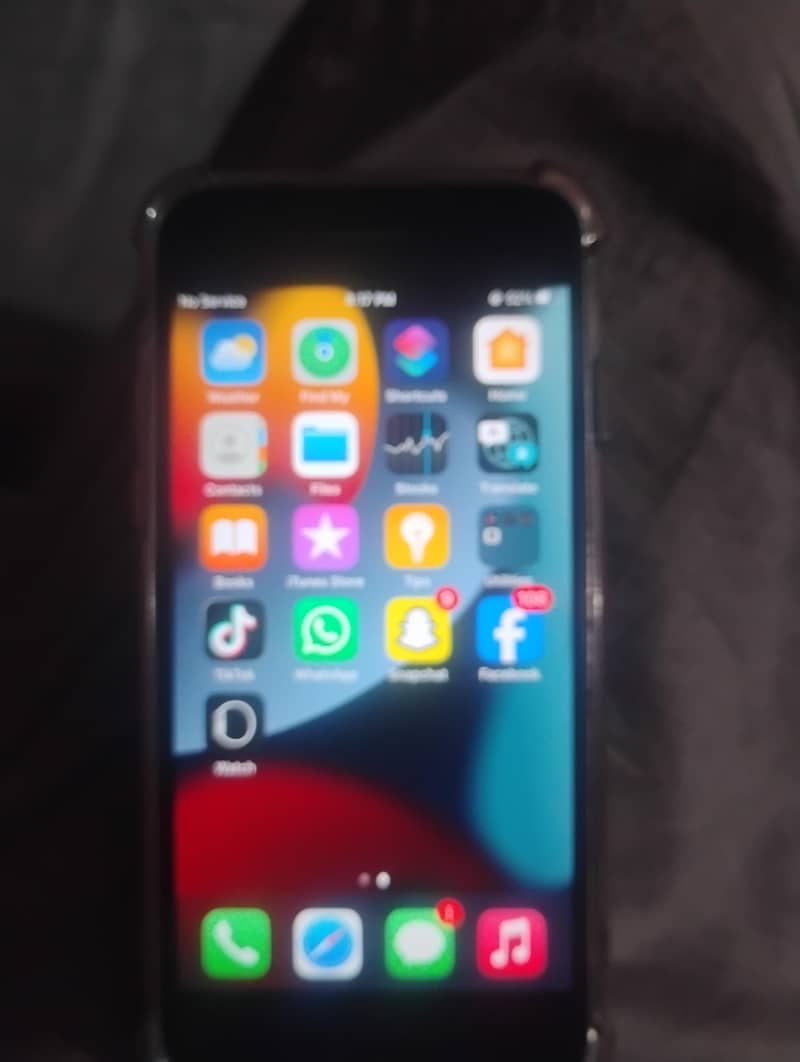 Apple iPhone 7 1