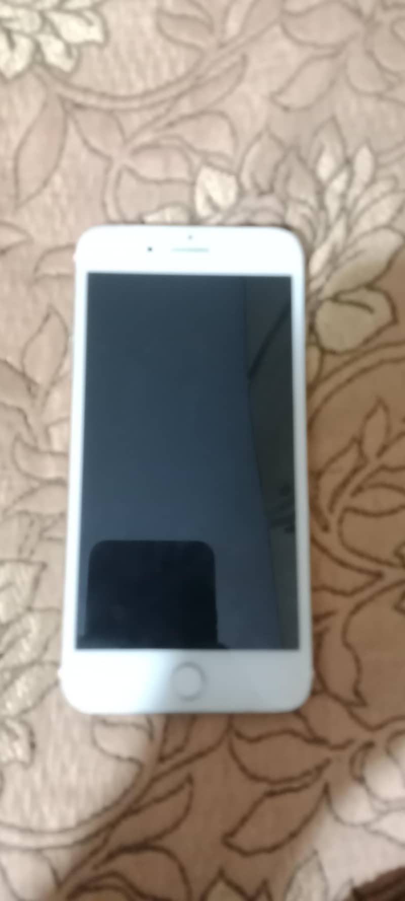 Apple iPhone 7 Plus 1