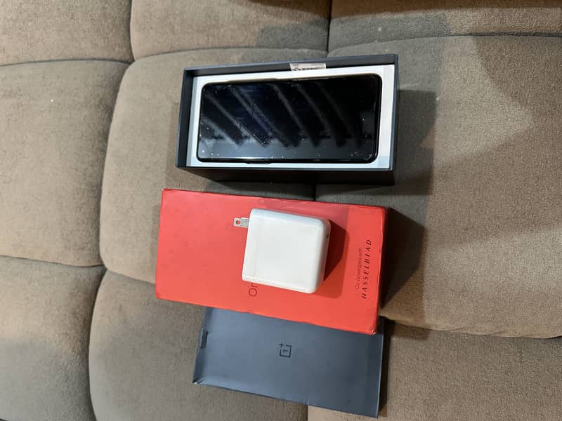 One Plus 10 Pro 8