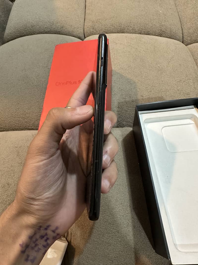 One Plus 10 Pro 10