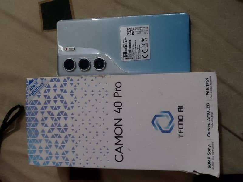 Tecno CAMON 40 Pro 7