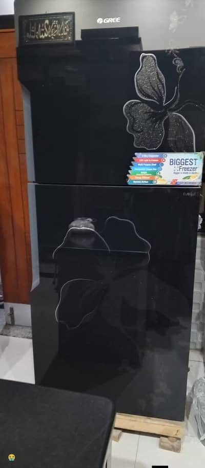 Gree Fridge for Sell Jumbo Size