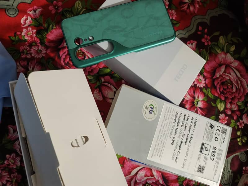 Tecno camon 50 pro 0