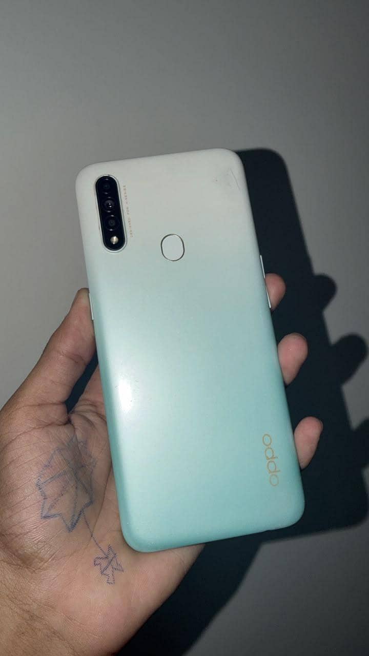 Oppo A31 0