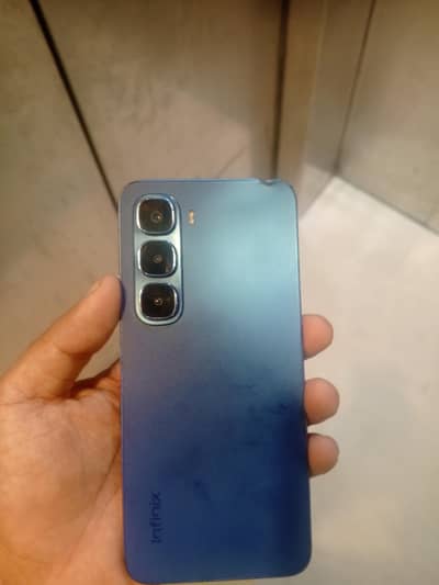 Infinix Hot60i
