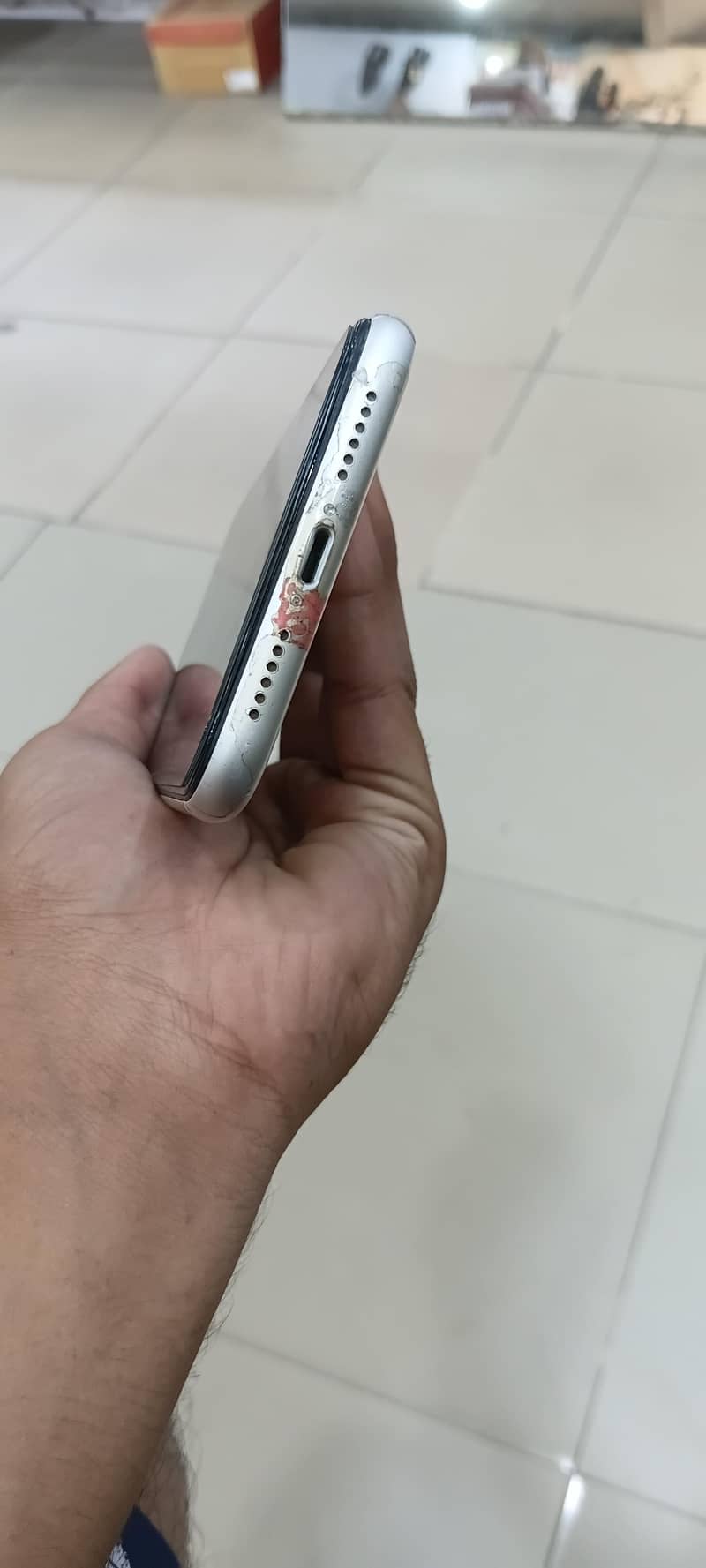 Apple iPhone 11 4