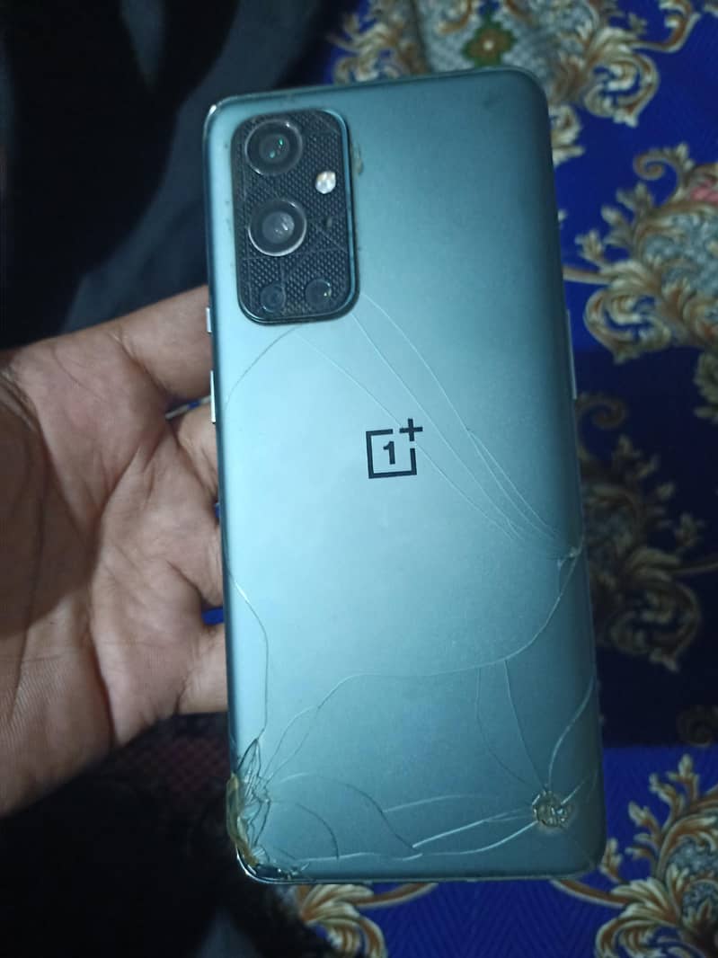 One Plus 9 Pro 4