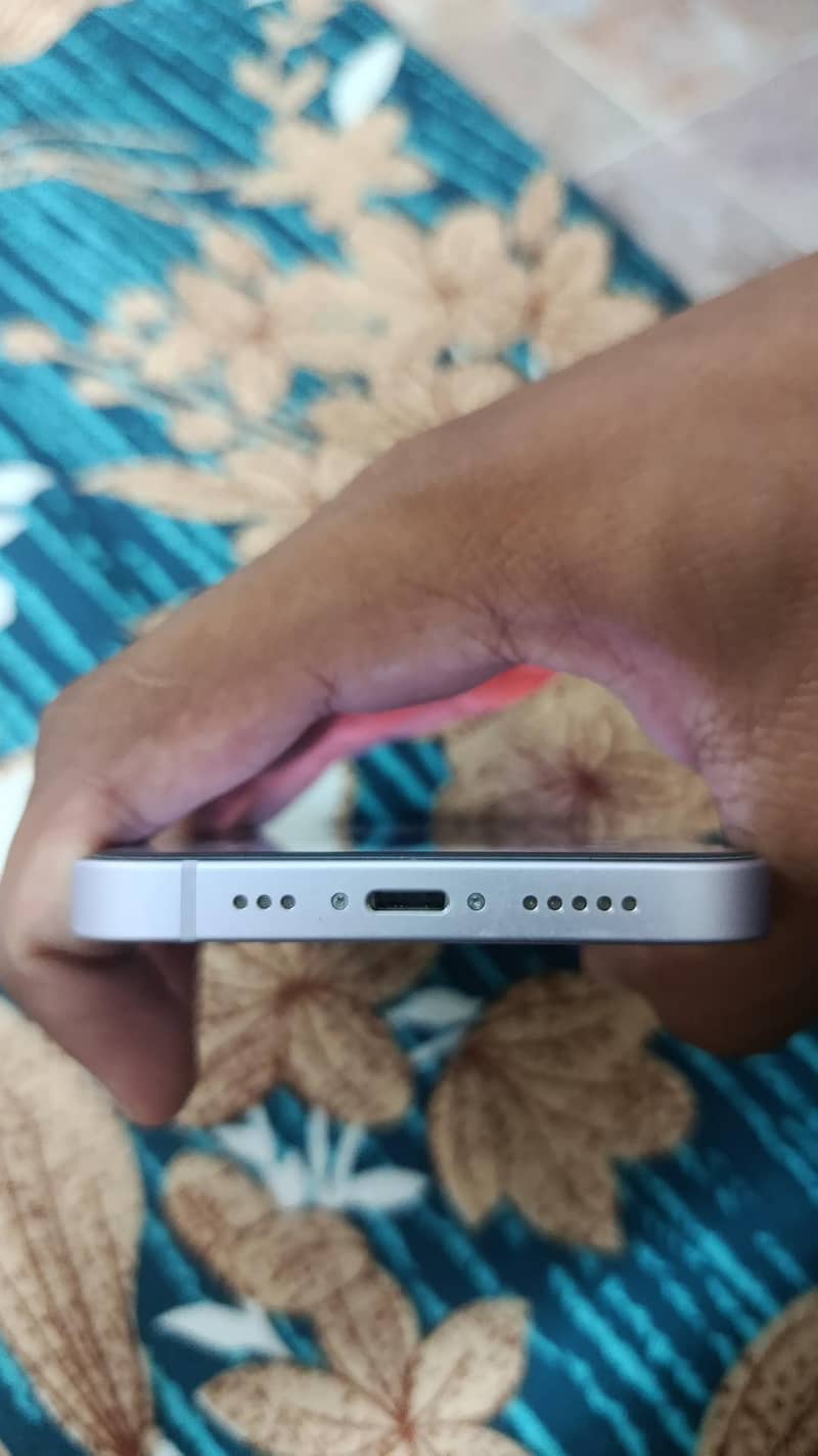Apple iPhone 14 5