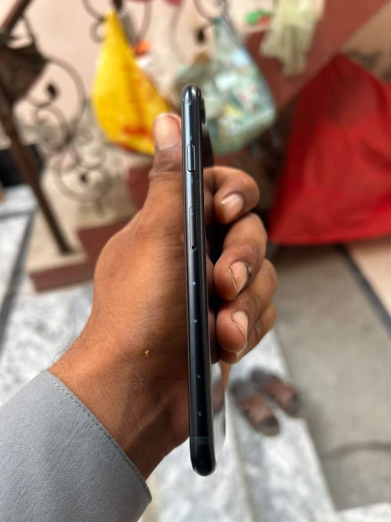 iPhone se 2022 3