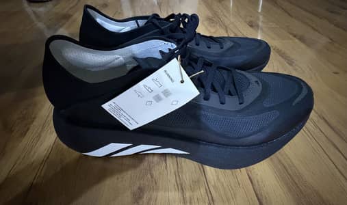Adidas Hyperboost Edge