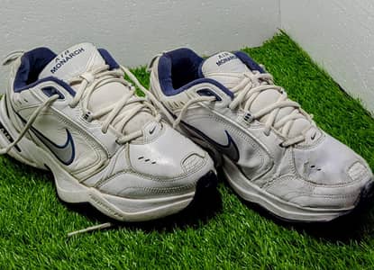 Nike Air Monarch Preloved