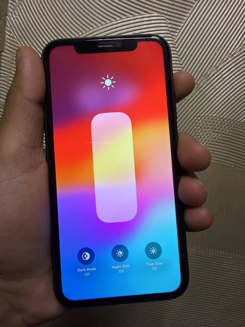 Apple iPhone 11 3
