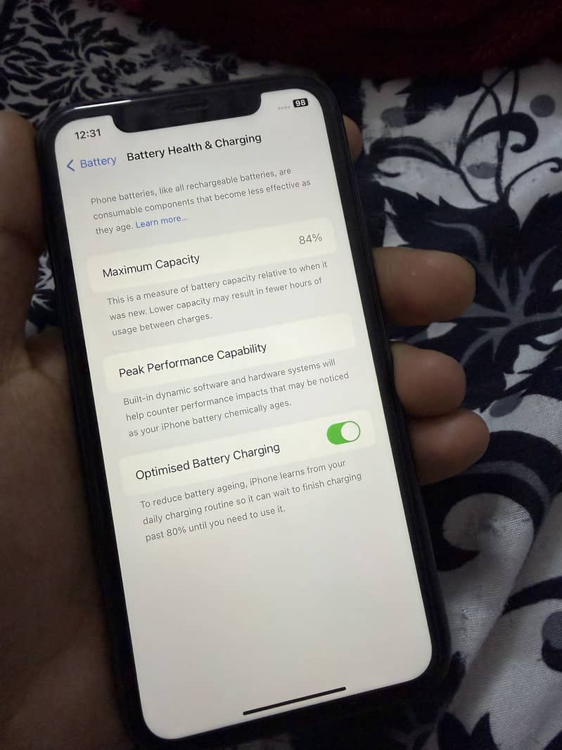 Apple iPhone 11 4