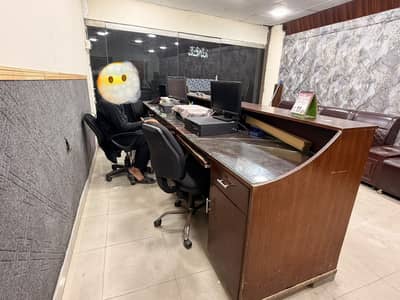 Wooden Reception Counter (Good Condition)