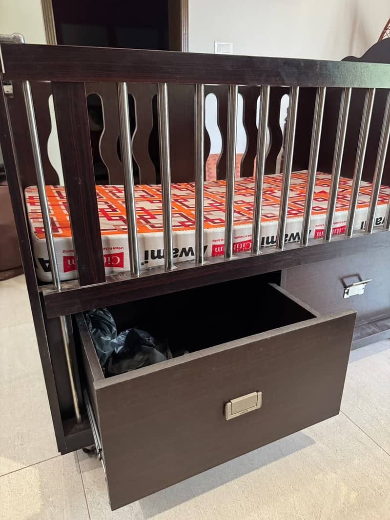 Kids cot 2