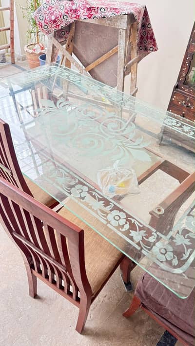 Dinning table with 6 chairs