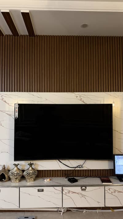 Samsung curved smart TV 78 inch