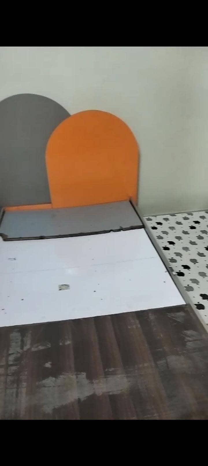 double bed without mattress 0