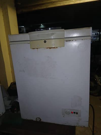 dawlance small frezer for sale