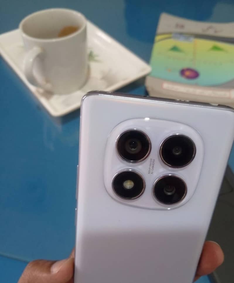 Xiaomi Redmi Note 14 Pro 4