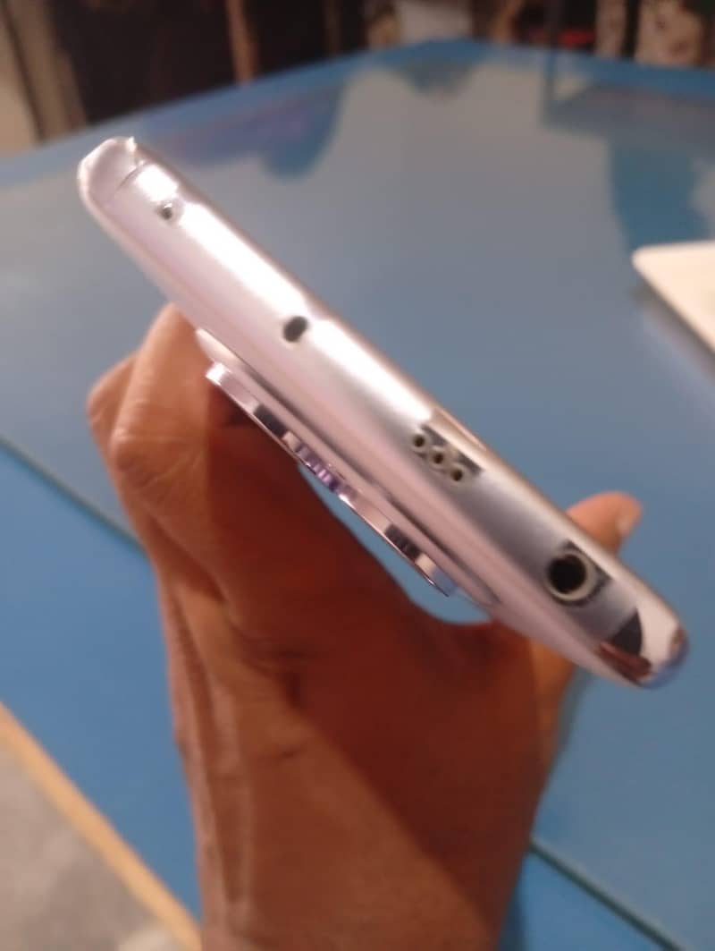 Xiaomi Redmi Note 14 Pro 5