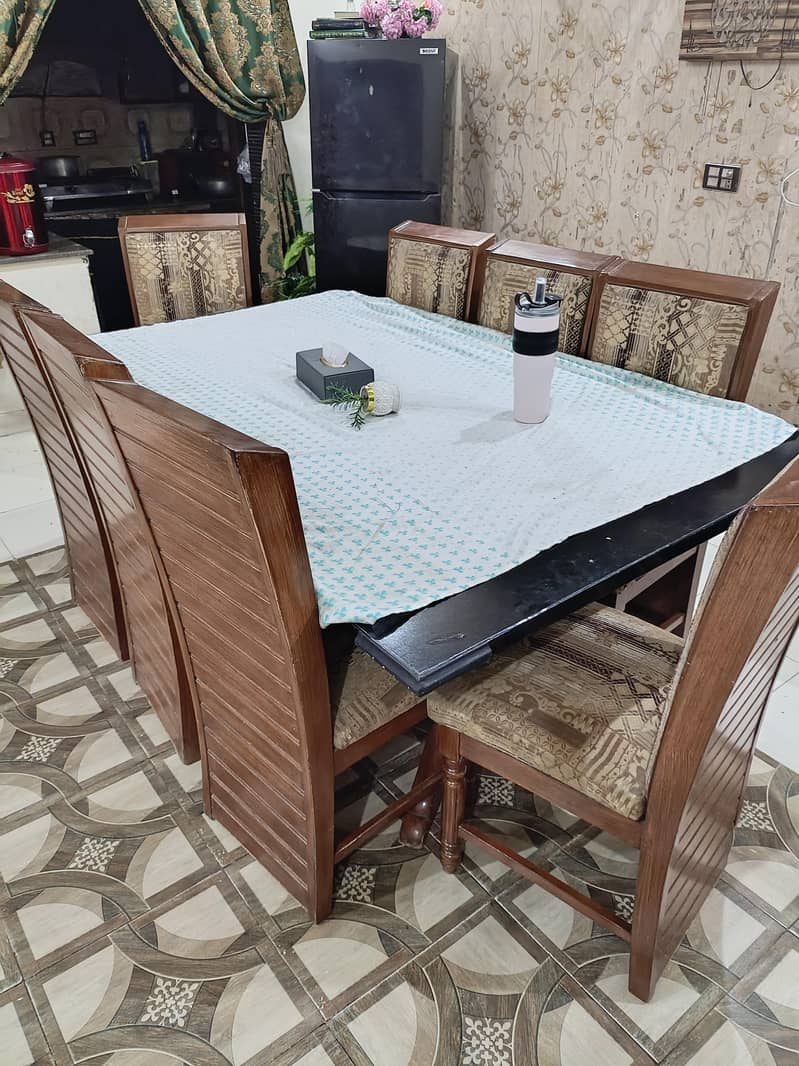 Dining table with 8 chairs 0