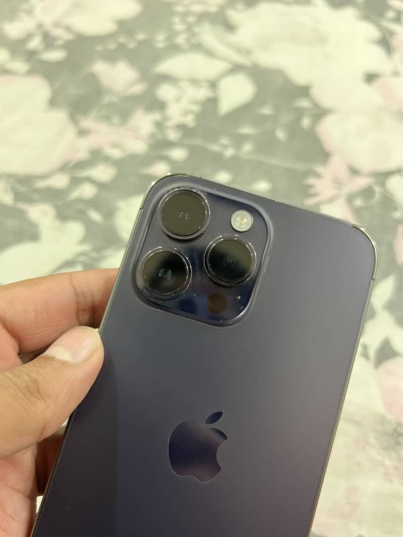 Apple iPhone 14 Pro Max 3