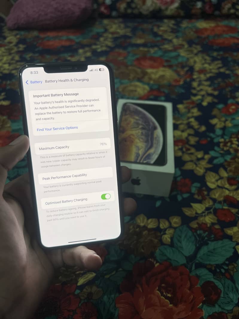 Apple iPhone XS Max 4