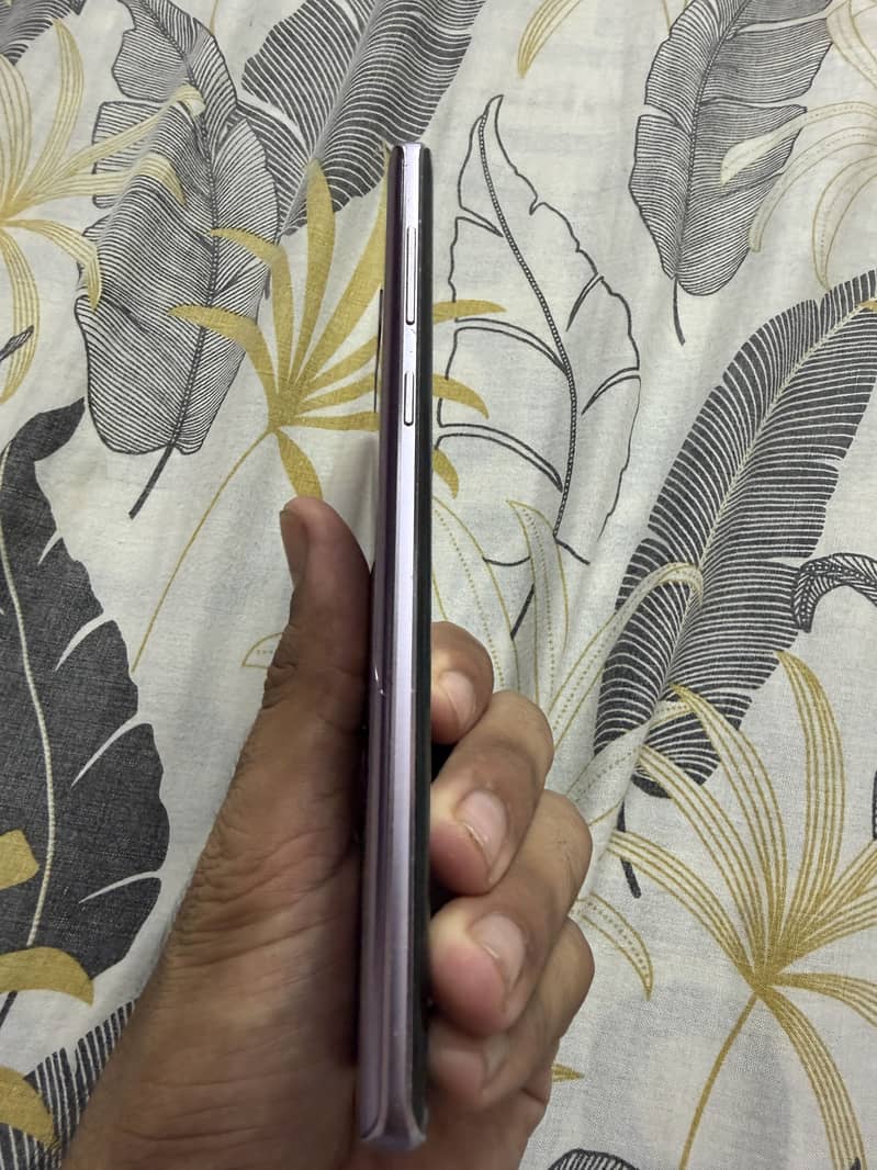 Samsung Mobile Note 9 1