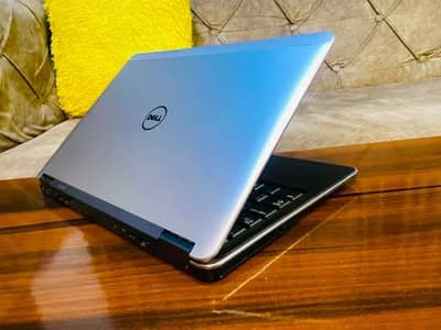 Dell E7240 Ultra Slim – Core i5 4th Gen No SSD | No Battery 10/10