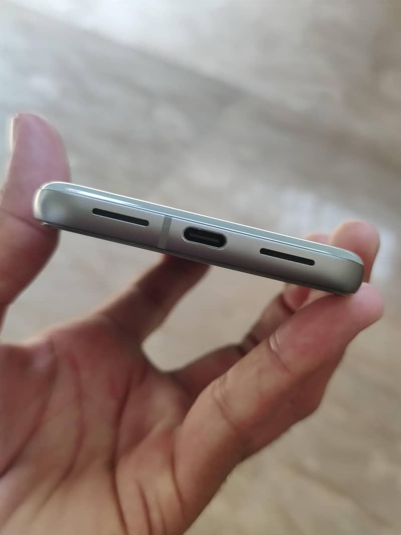 Google Pixel 8 1