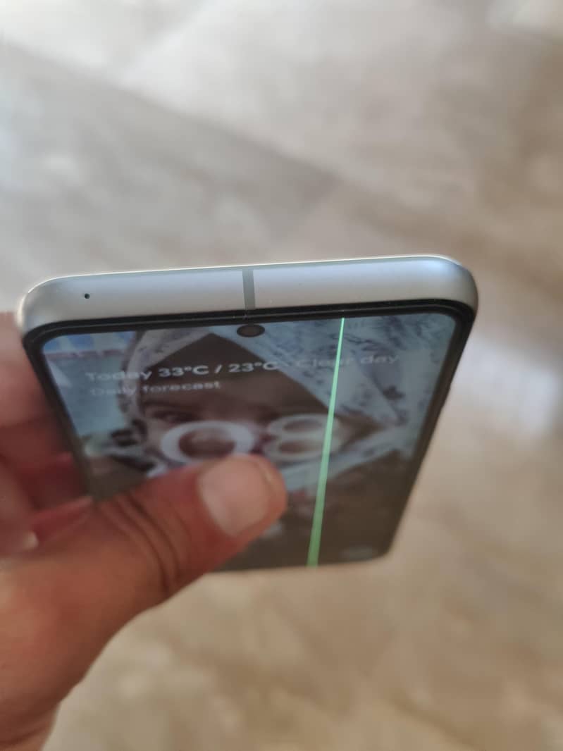 Google Pixel 8 5