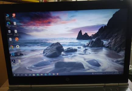 hp Elitebook 8470p, i5 3rd gen, 256 SSD, 8gb ram, Windows 10