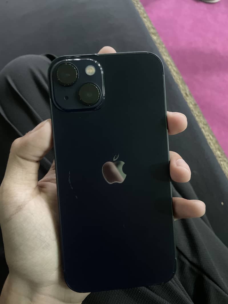 Apple iPhone 13 0
