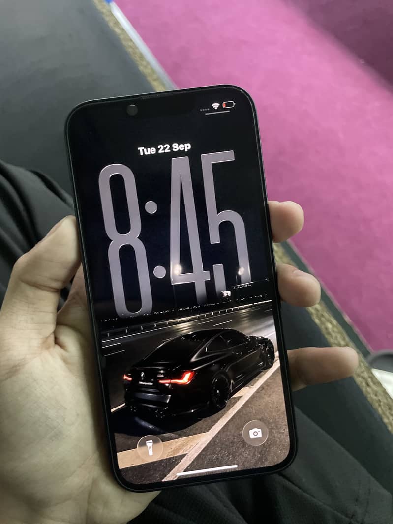 Apple iPhone 13 2