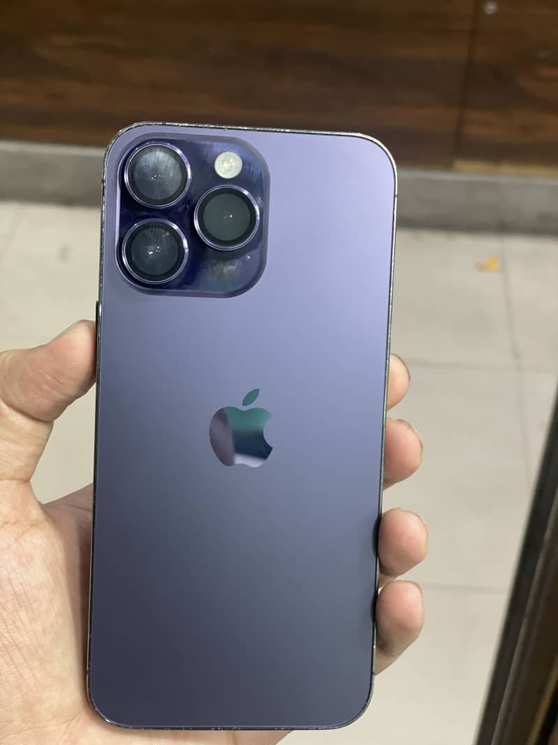 Apple iPhone 14 Pro Max 0