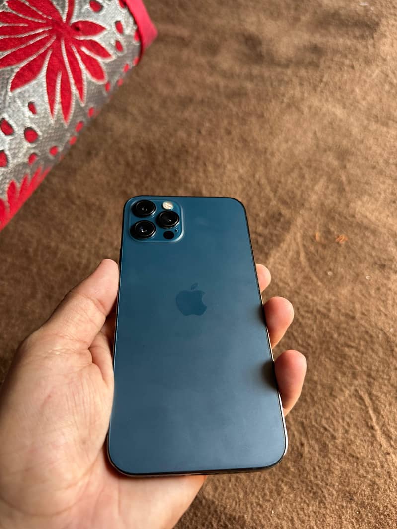 Apple iPhone 12 Pro 4