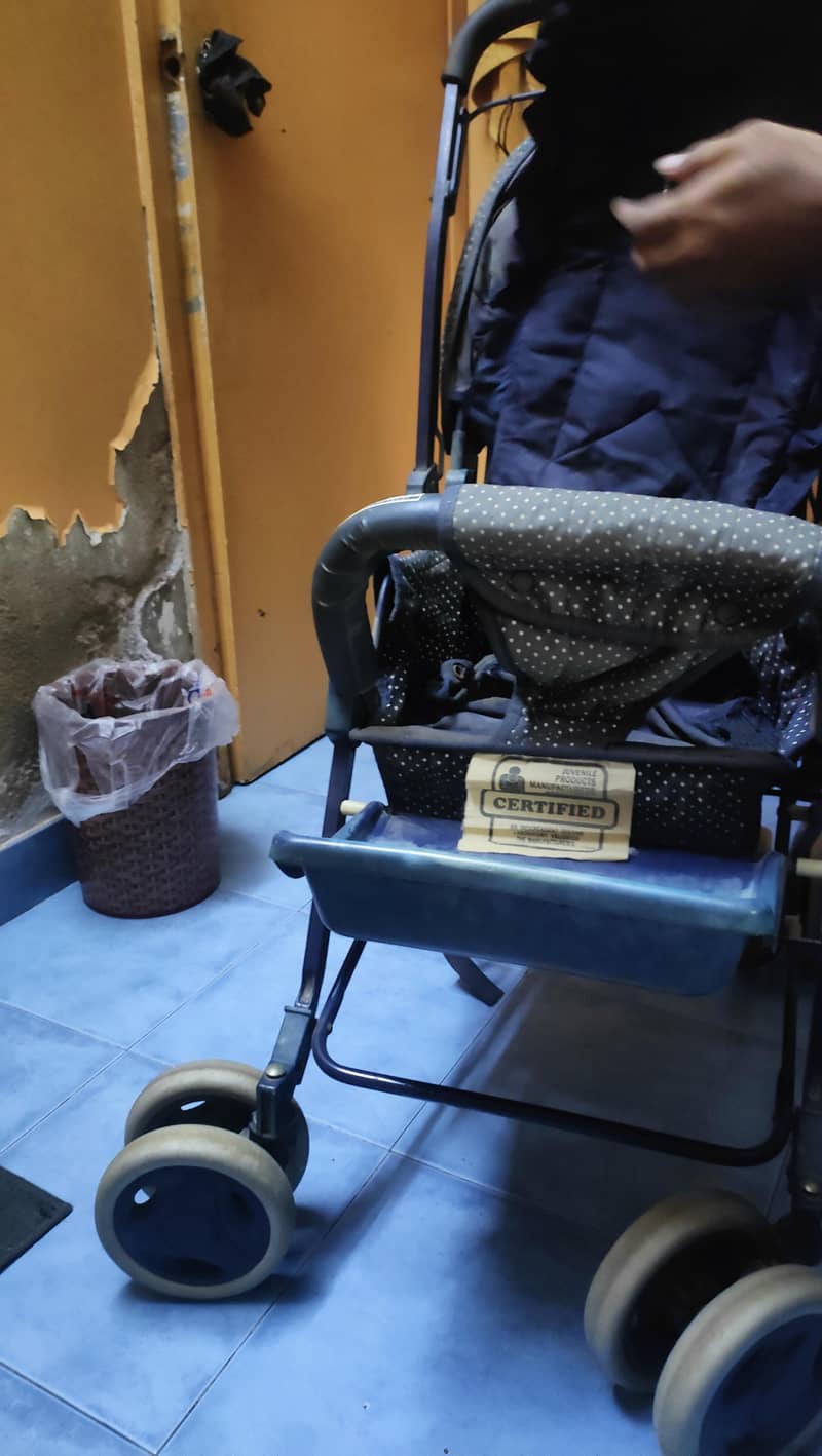 stroller 2