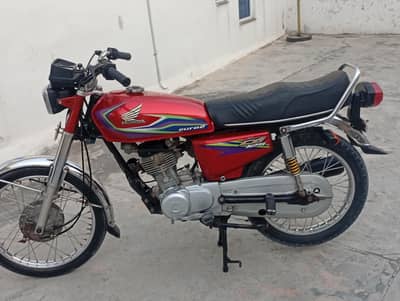 03125633444 (Only call) Honda 125 (2017)